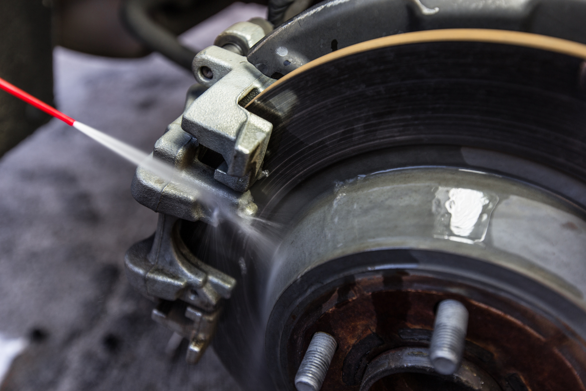 Brake and Clutch Cleaner 1